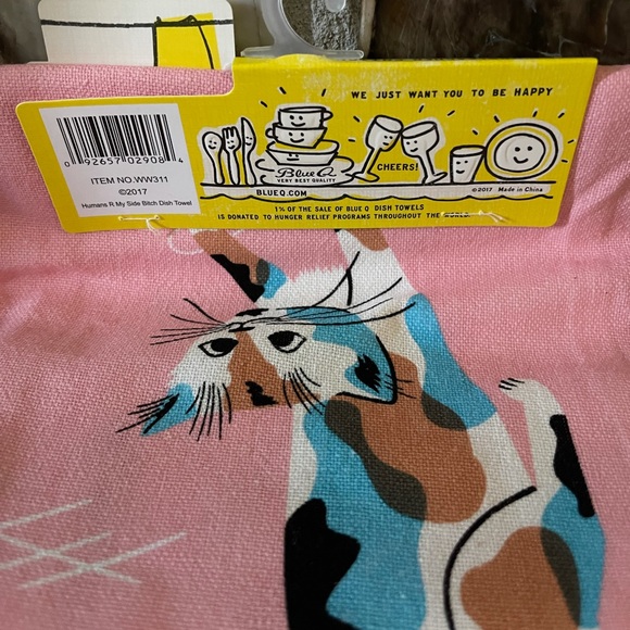 🔥1 day sale🔥 3/$25 on all BLUE Q dish towels - Picture 3 of 3